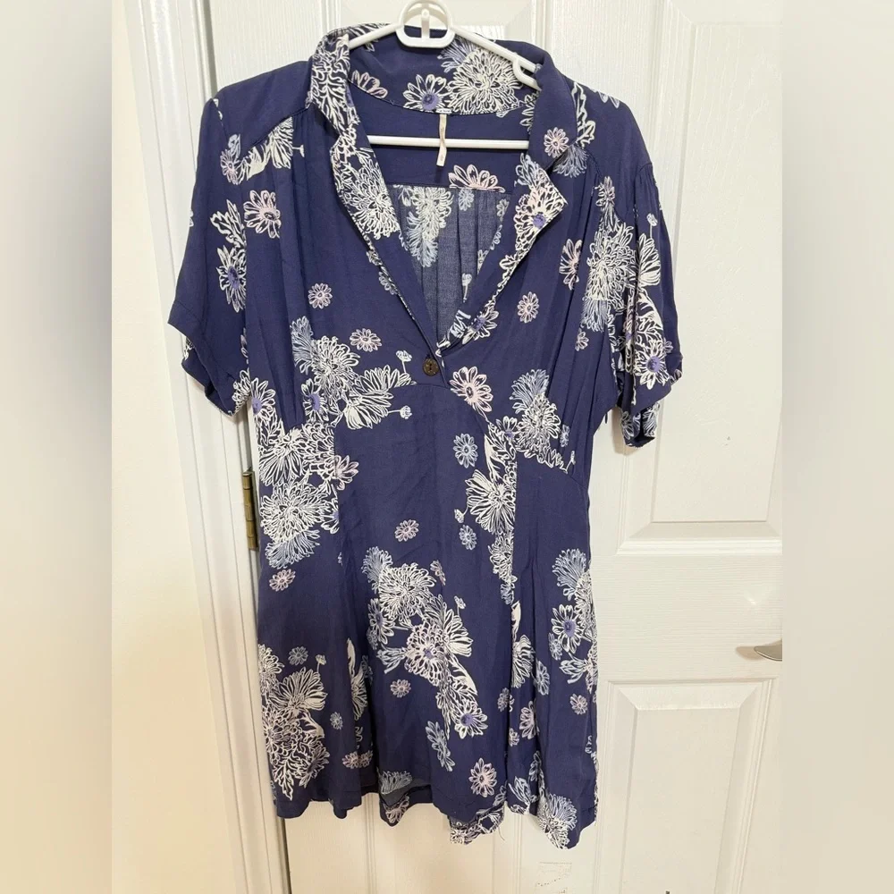 Free People Blue Hawaii Washed Blue Floral Print Mini Dress Size Large - Picture 3 of 10
